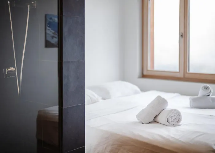 Casa Lumnezia - Panoramic Ecodesign Obersaxen - Val Lumnezia I - Vignogn I Near Laax Flims I 5 Swiss Stars Rating * Vella